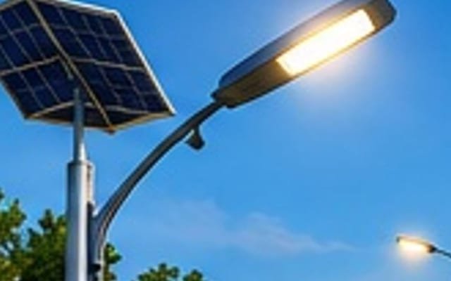 Solar street light installation